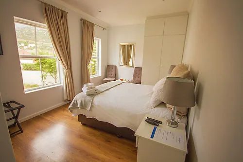 Guest house Abington Manor Fish Hoek Guesthouse