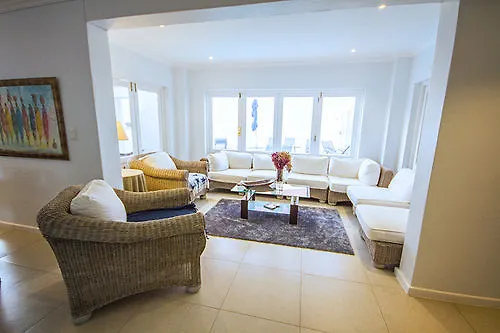 Abington Manor Fish Hoek Guesthouse Guest house
