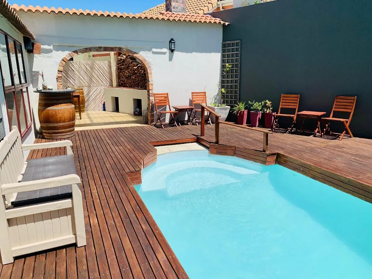 Abington Manor Fish Hoek Guesthouse 4*,